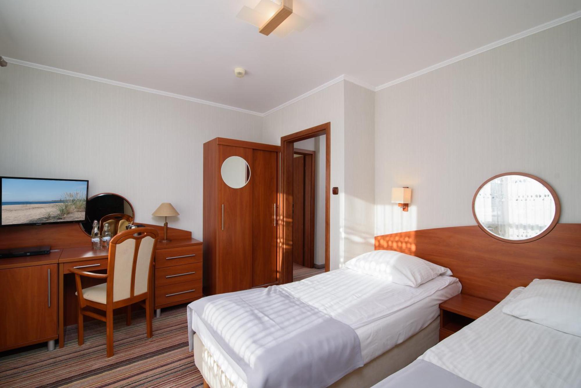 Hotel Spa Activia Jastrzębia Góra Exterior foto